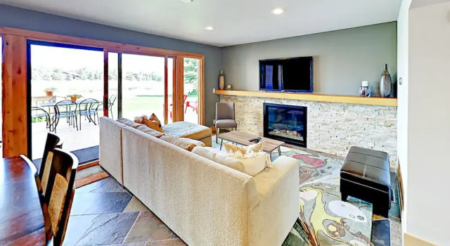 76 Vantage Court Condo 2 Bedrooms 2.5 Bathrooms Condo