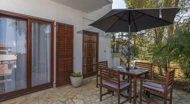 Modern one bedroom apartment with terrace near the beach and centre of Rovinj, Забронировать Апартаменты/квартира Ровинь Rovinj Riviera, рядом с Пристань для яхт Ровиня