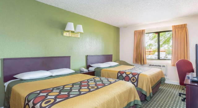 Четырёхместный номер Deluxe Super 8 by Wyndham Goodyear/Phoenix Area