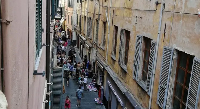 HomeholidaySanremo - CITY CENTRE APARTMENT