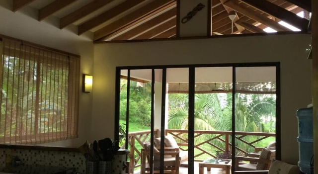 Коттедж с видом на океан Royal Palm Villas
