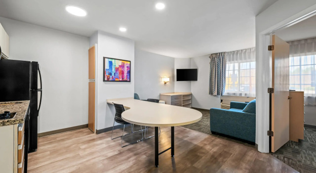 Двухместный люкс MainStay Suites Greensboro