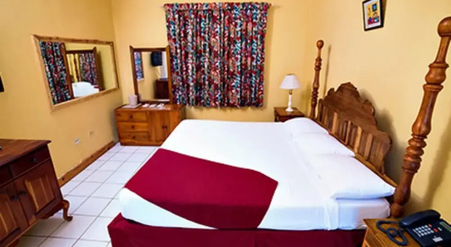 Treasure Beach Inn and Bar, Prenota Hotel Treasure Beach Saint Elizabeth