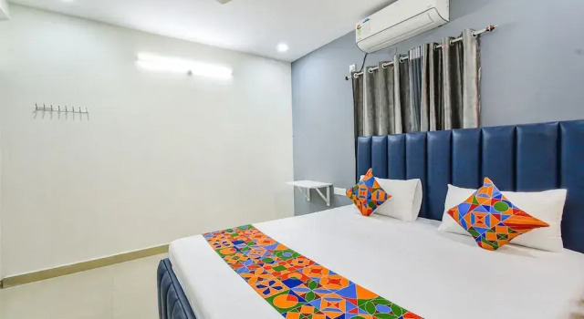 Fabhotel Maski Suites