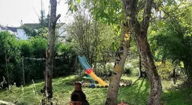 chambres d'hôte dans maison atypique, Varaa Hotelli Sancoins Cher