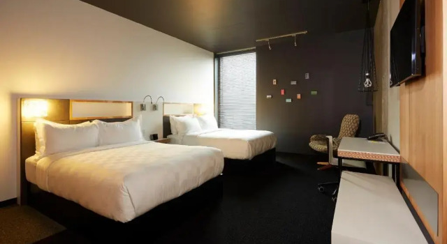 Четырёхместный номер Standard Alt Hotel Winnipeg