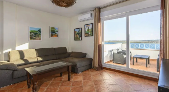 Riverside Comfort for Families