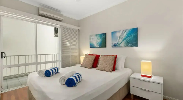 Beachfront Apt In Alamanda Beachfront Resort 25