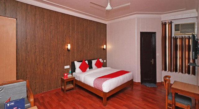 OYO 12939 Hotel Mehtab Regency