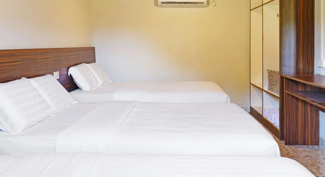 Capital O 90557 Dedsaan Beach Village, Prenota Hotel Kota Kinabalu Sabah
