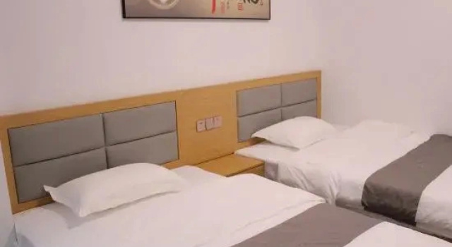Люкс с 3 комнатами с видом на горы Yizhang Tanling Homestay