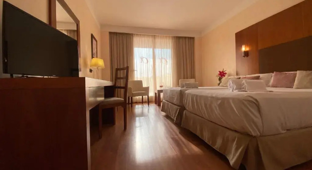 Двухместный номер Standard Hotel Montera Plaza
