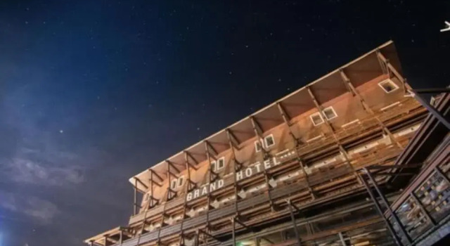 Grand Hôtel & Spa NUXE Serre Chevalier, Забронировать Курортный отель Сен-Шафре Сер Шевалье, рядом с Горнолыжный подъемник Блетоне