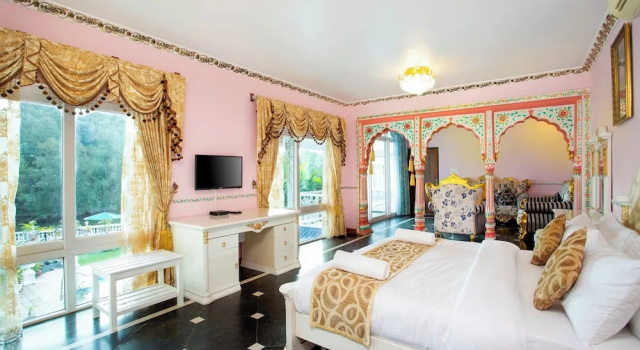 Люкс с балконом Stone Wood Riverfront Resort, Siolim