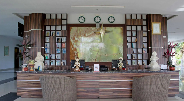RedDoorz near Dreamland Beach Uluwatu