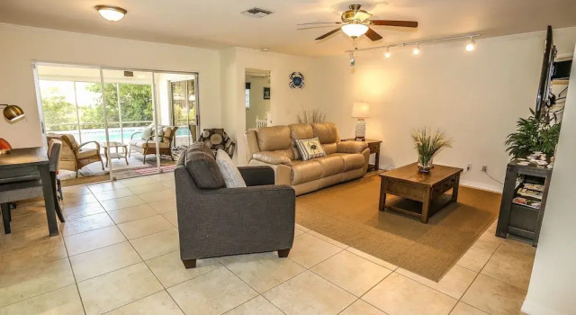 5150 Williams Dr. - M