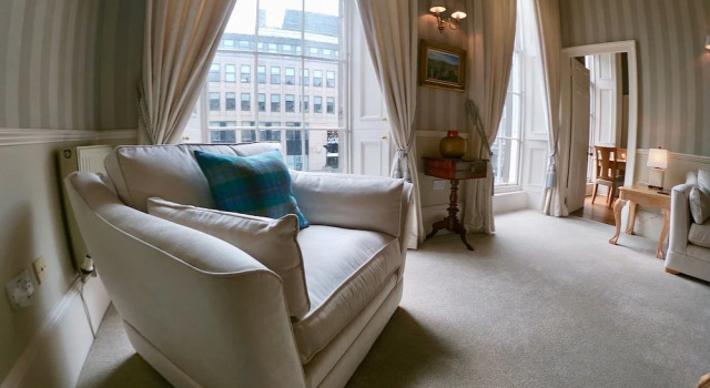 Апартаменты Luxury Escape To Edinburgh @ Albyn Place