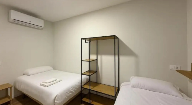 Hostal Ramon y Cajal, Забронировать Хостел Мадрид Провинция Мадрид