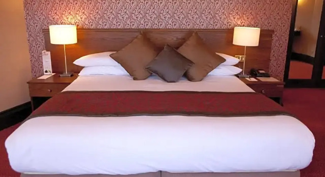 Номер Superior Crown & Mitre Hotel