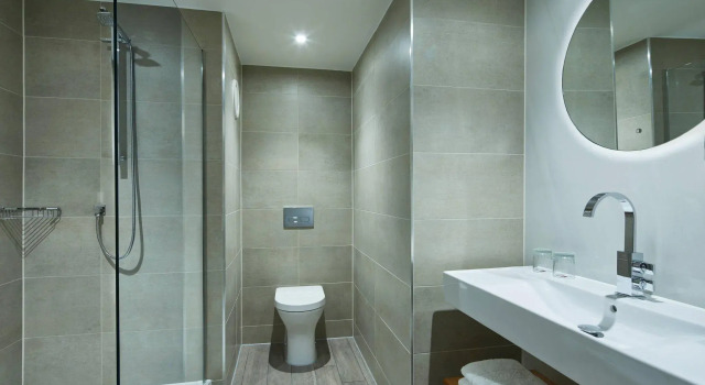 Четырёхместный номер Standard Manchester Marriott Victoria & Albert Hotel
