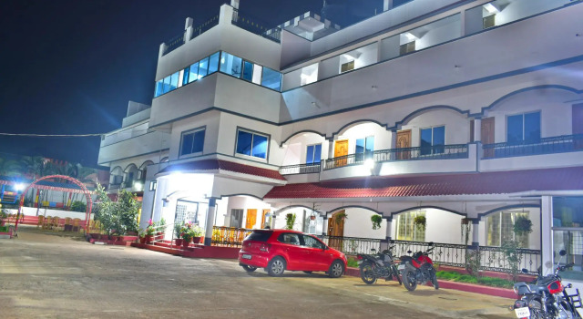 Hotel Golden Nest
