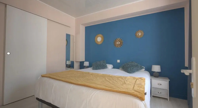 Logis Hôtel l'Essille, Book Hotel Hoteller i Charente med parkering, Parkering