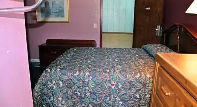 Одноместный номер Standard Budget Inn of Claypool Hill