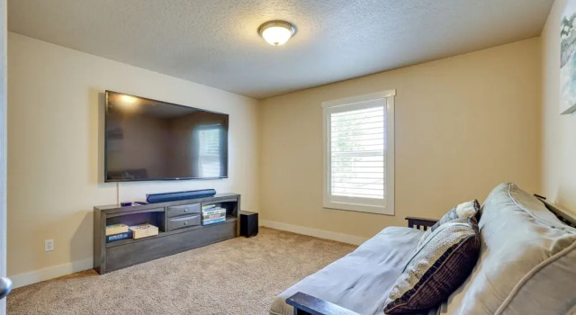 Pet-friendly Meridian Vacation Rental w/ Fire Pit!, Buchen Sie Ferienhaus Meridian Bogus Basin
