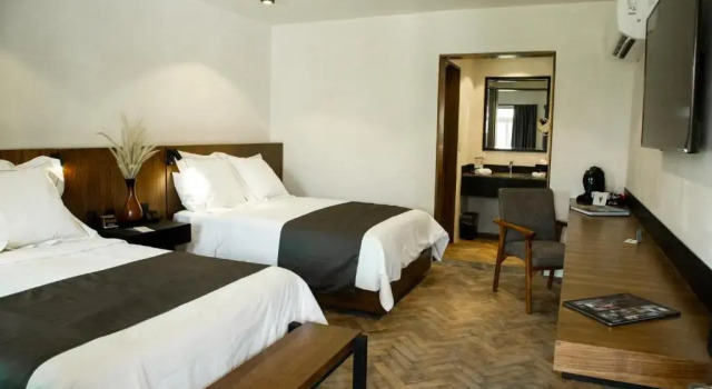Четырёхместный номер Standard Hotel Marielena
