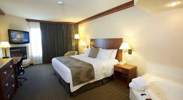 Best Western Plus Lamplighter Inn & Conference Centre