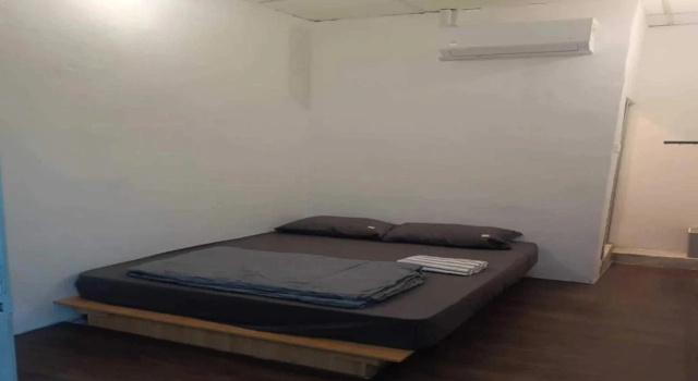 OYO 91085 J Stay Guesthouse, Prenota Hotel Hotel economici a Jelutong