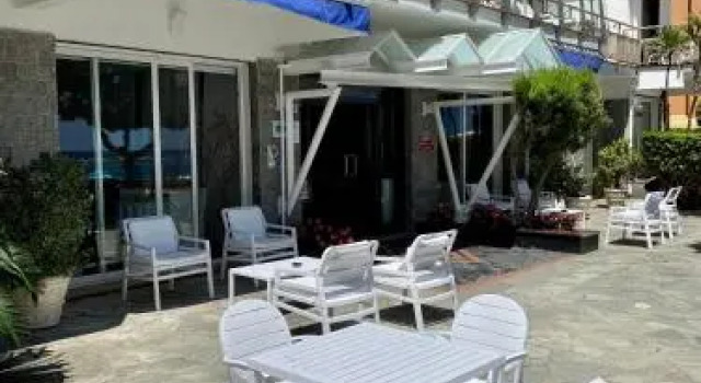 Piccolo hotel le Palme, Забронировать Отель Отели в центре Сан-Бартоломео-аль-Маре, в центре