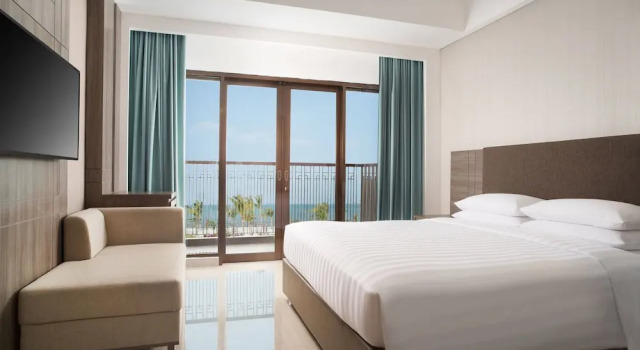 Двухместный номер Standard с балконом и с видом на океан Fairfield by Marriott Belitung