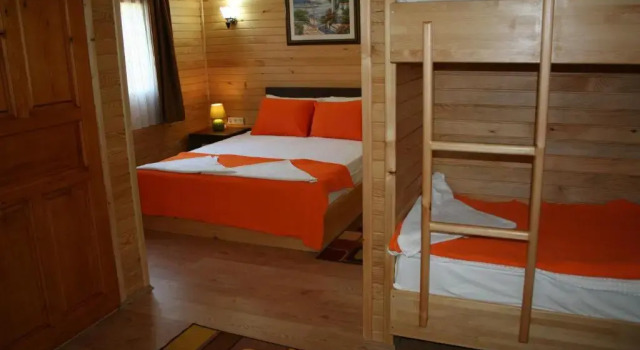 Бунгало Canada Hotel & Bungalows