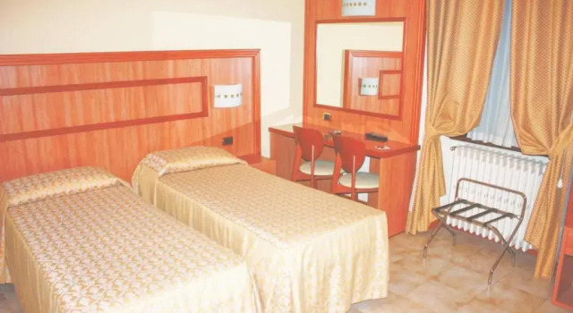 Трёхместный номер Standard Piccolo Hotel