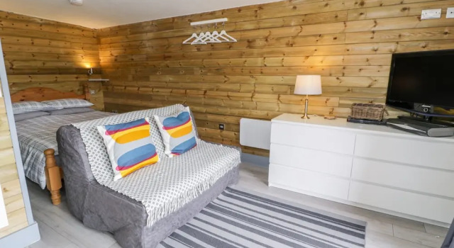Cilan Lodge, Book Feriehus  