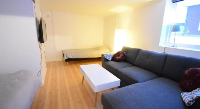 Apartment in central Kiruna 7, Varaa Huoneisto Hotellit Lapland Sweden pysäköinnillä, Pysäköinti