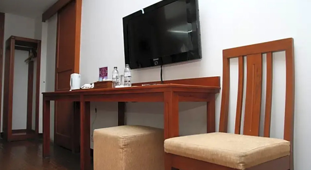 Suite Wirton Dago Hotel