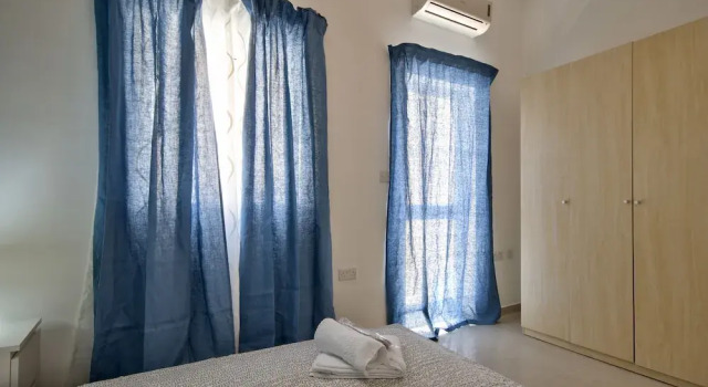 Off the Strand Gzira 1-bedroom, Забронировать Отель Отели Гзира 3 звезды, 3*