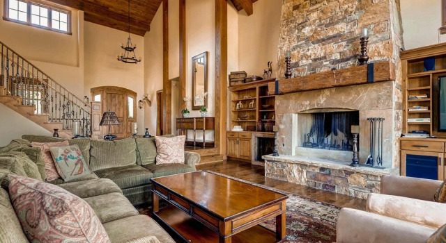 Snowtop Manor by Park City Lodging, Забронировать Отель Парк-Сити Deer Valley - The Canyons, рядом с Prospectore Park