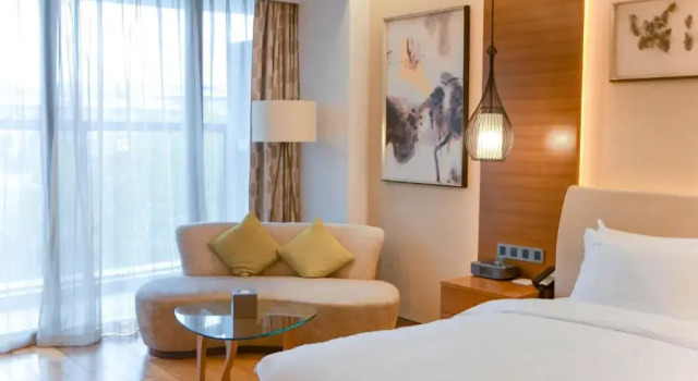 Номер Standard Holiday Inn Nanjing Xuanwu Lake by IHG
