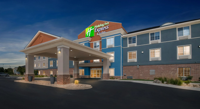 Holiday Inn Express Hotel & Suites Council Bluffs - Convention Center Area, Rezerwuj Hotel Hotele w Iowa z basenem, Basen