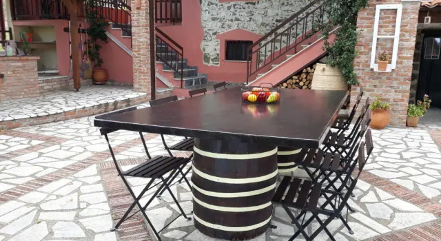 Семейный номер Standard с видом на горы Traditional Guesthouse