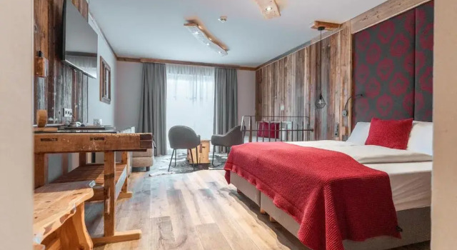 Полулюкс Hotel Astrid mit Panoramapool & inklusive JokerCard