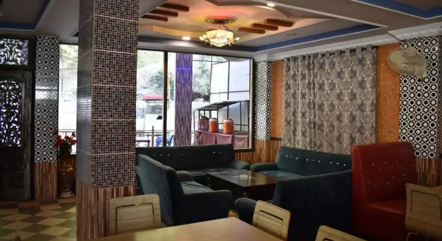 Rose Guest House, Rezerwuj Pensjonat Hotele w Punjab Region z parkingiem, Parking