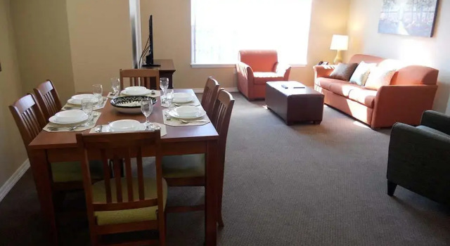 The Carriage Place at Surrey Vacation Resort, Branson, Book Hotel Kirbyville Missouri
