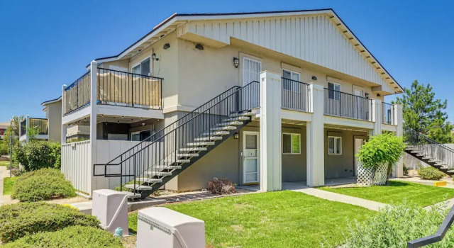 Апартаменты Charming Condo w/ Patio, Near Downtown Reno!