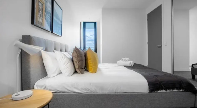 Designer 2 Bedroom Apartment In Parkville, Varaa Huoneisto Melbourne 