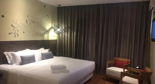 O podwyższonym standardzie pokój Rooms