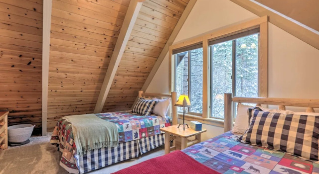 Lazy Bear Cabin, Забронировать Отель Отели Норт-Лейк-Тахо с парковкой, Парковка